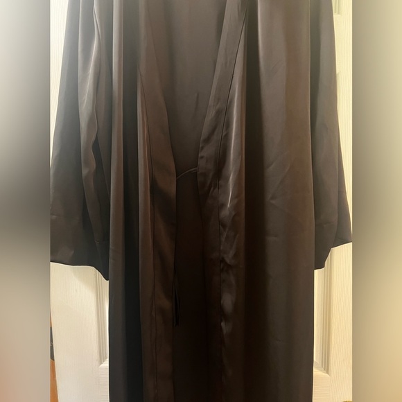 H&M black maxi robe size medium/large - Picture 4 of 10